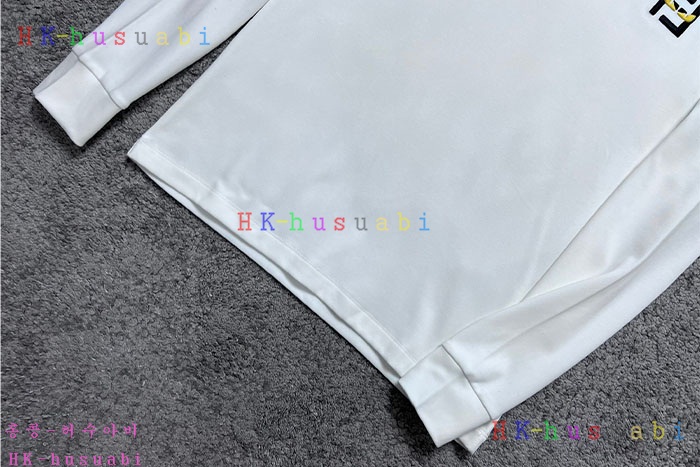 NEW 펜디 상의 신상 FD 958821