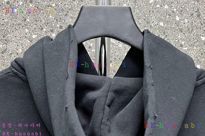 NEW 발렌시아가 후드티 신상 B 685528