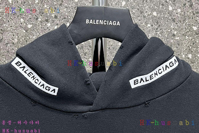 NEW 발렌시아가 후드티 신상 B 685528