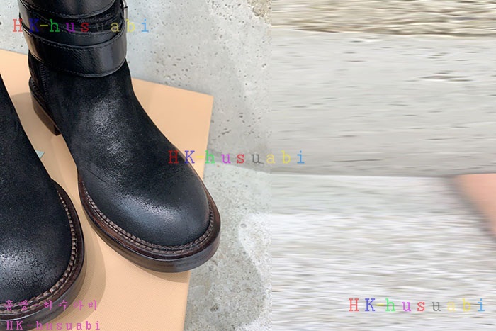 NEW 미우미우 신발 신상 M 668236