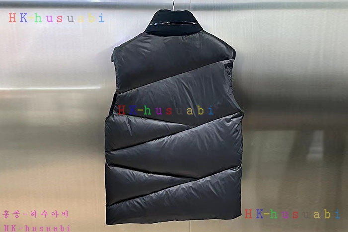 NEW 몽클레어 패딩조끼 신상 M 41719