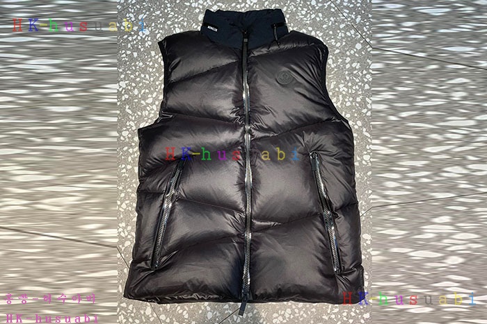 NEW 몽클레어 패딩조끼 신상 M 41719