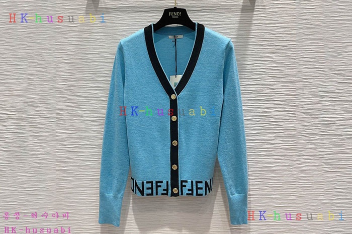 NEW 펜디 가디건 신상 FD 747116