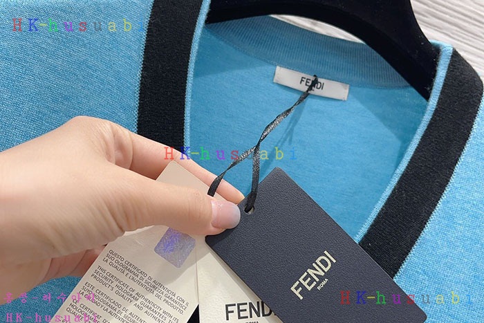 NEW 펜디 가디건 신상 FD 747116