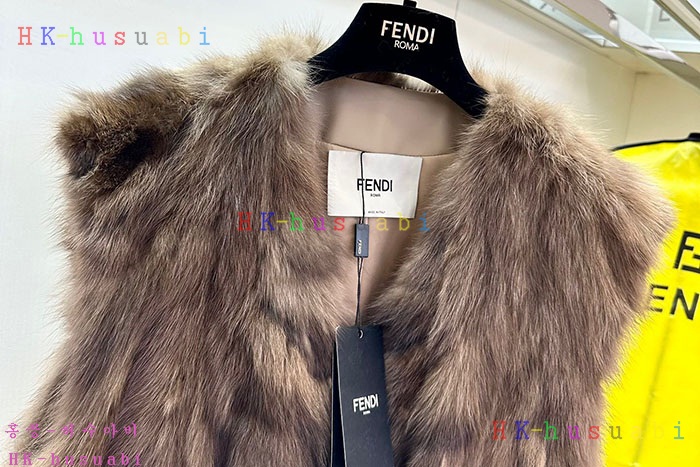 NEW 펜디 밍크조끼 신상 FD 747118