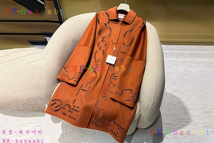 NEW 에르메스 코트 신상 H 352803