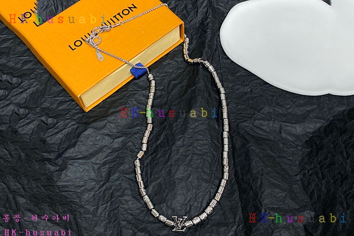 NEW 루이비통 목걸이 신상 LV 925027
