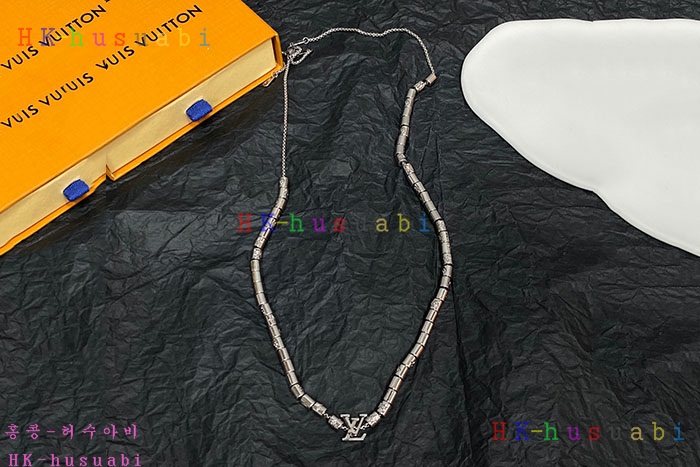 NEW 루이비통 목걸이 신상 LV 925027
