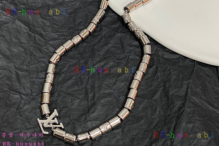 NEW 루이비통 목걸이 신상 LV 925027
