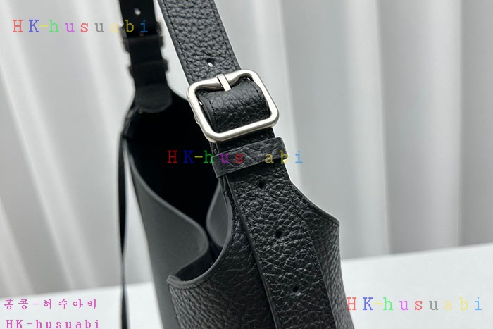 ★미러급★버버리 미디엄 체스 숄더 백 80775761