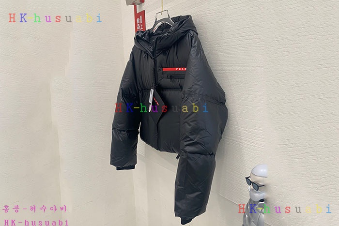 NEW 프라다 패딩 신상 P 635017