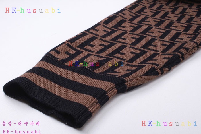 NEW 펜디 가디건 신상 FD 9282209