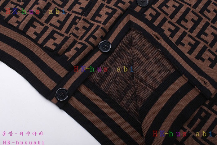 NEW 펜디 가디건 신상 FD 9282209