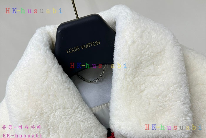 NEW 루이비통 무스탕 신상 LV 857708