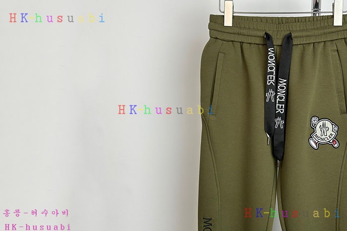 NEW 몽클레어 바지 신상 M 1074033