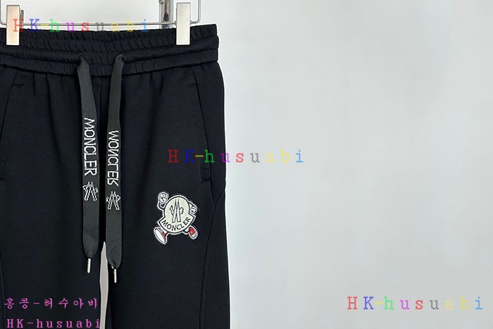 NEW 몽클레어 바지 신상 M 1074034