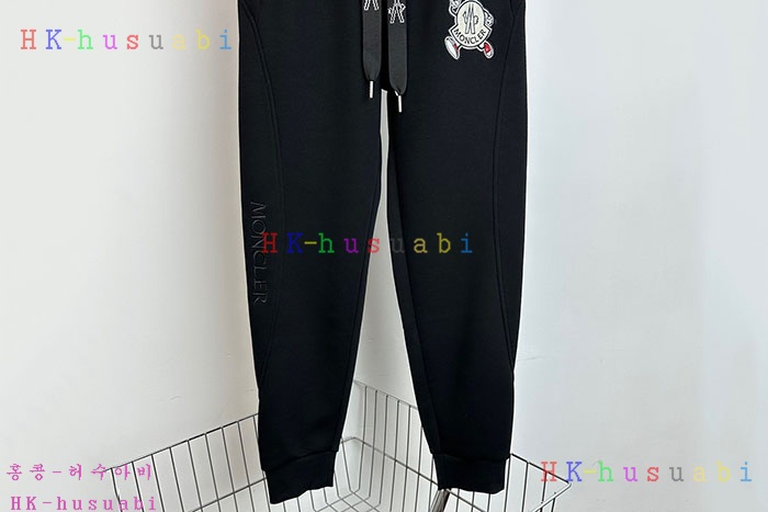 NEW 몽클레어 바지 신상 M 1074034