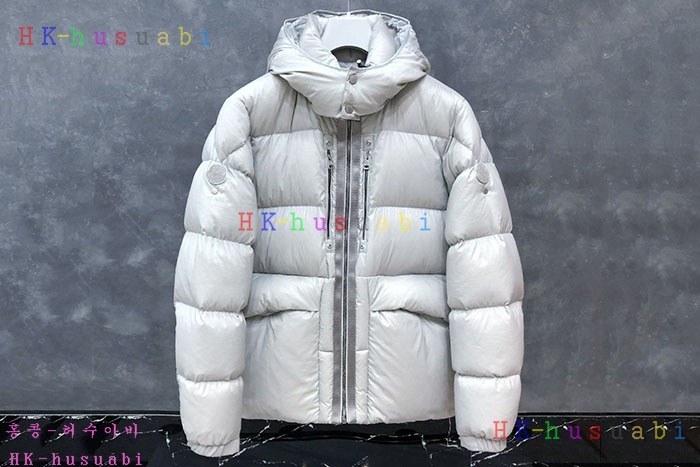 NEW 몽클레어 패딩 신상 M 1074058