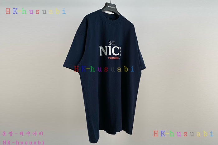 NEW 발렌시아가 반팔티 신상 B 958230
