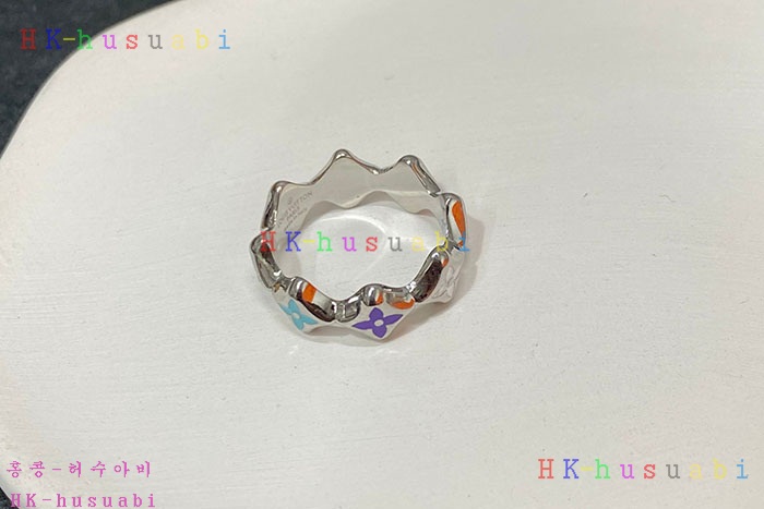 NEW 루이비통 반지 신상 LV 104524