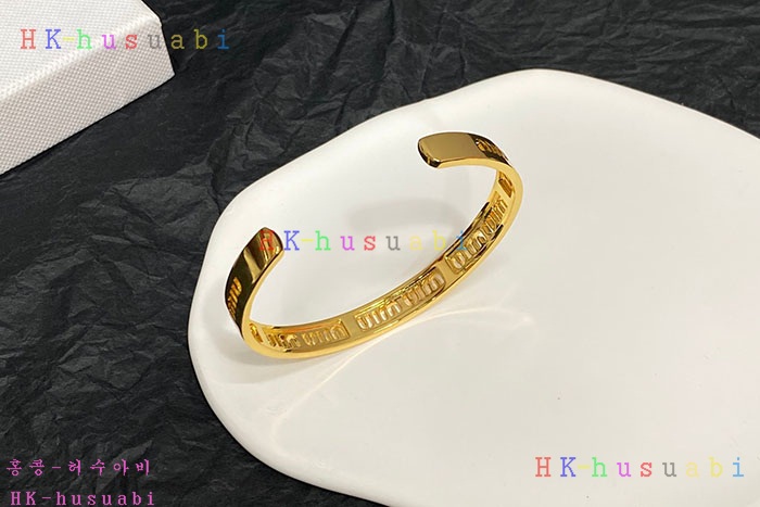 NEW 미우미우 팔찌 신상 MU 8557010