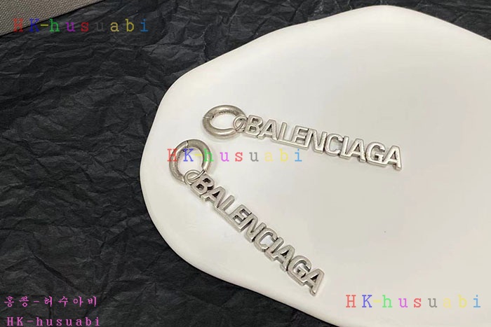 NEW 발렌시아가 귀걸이 신상 B 955810
