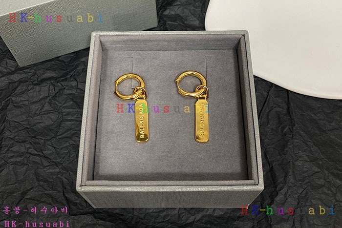 NEW 발렌시아가 귀걸이 신상 B 955813
