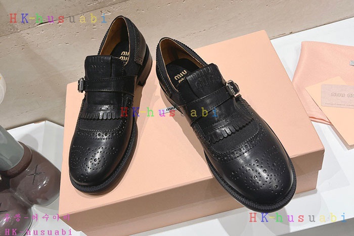 NEW 미우미우 신발 신상 MU 9588104