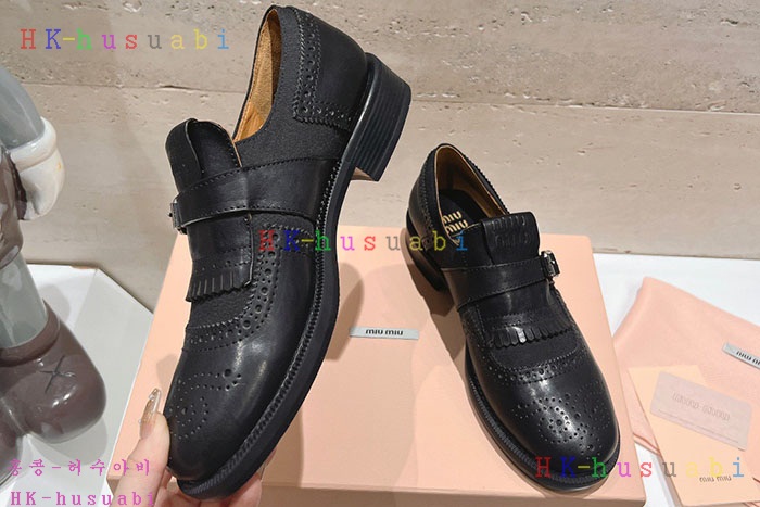 NEW 미우미우 신발 신상 MU 9588104