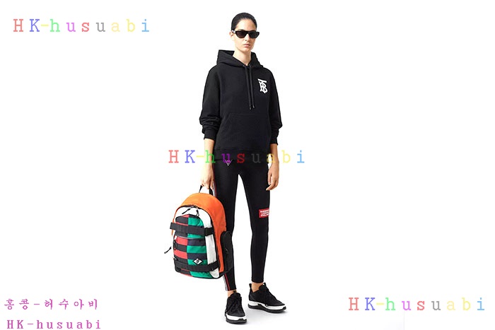 NEW 버버리 후드티 신상 BB 579904