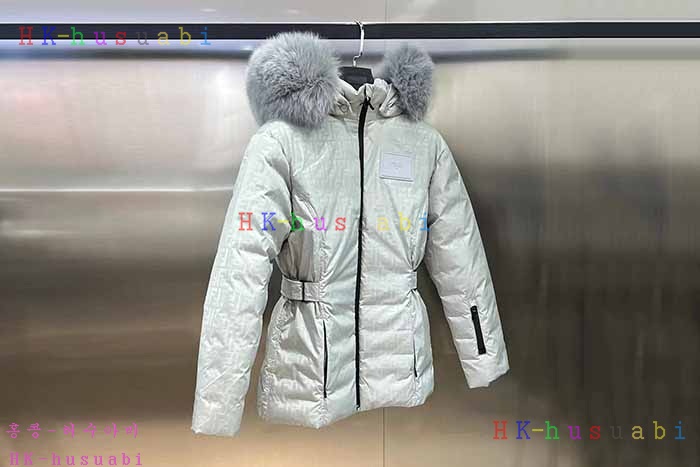 NEW 펜디 패딩 신상 FD 8600403