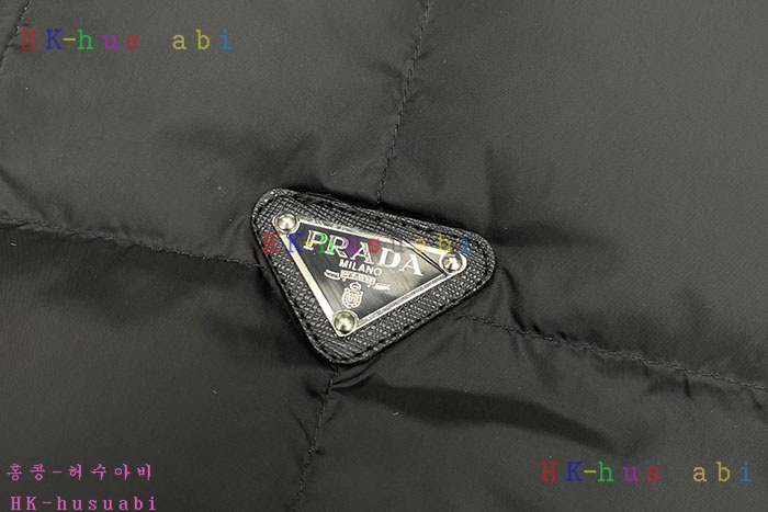 NEW 프라다 패딩 신상 P 9289955