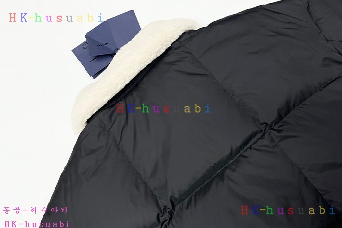 NEW 프라다 패딩 신상 P 9289955