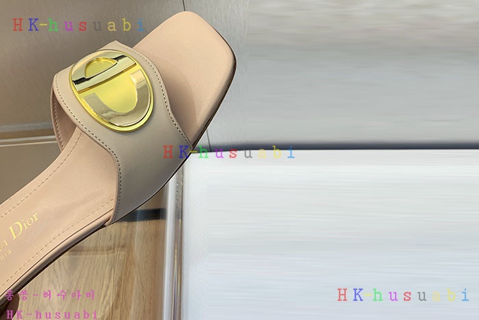 NEW 디올 신발 신상 DR 492504