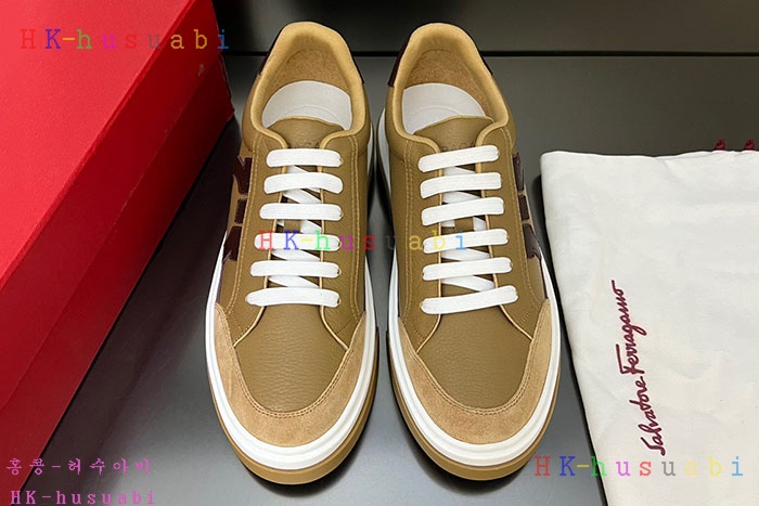 NEW 페라가모 스니커즈 신상 F 996208
