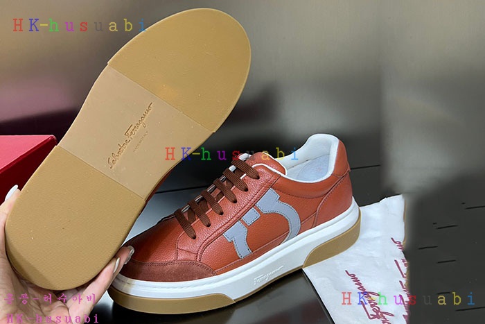 NEW 페라가모 스니커즈 신상 F 996209