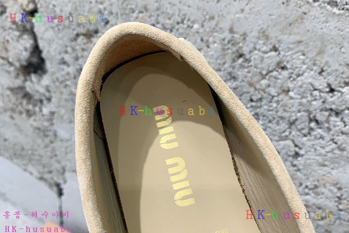 NEW 미우미우 신발 신상 MU 560102