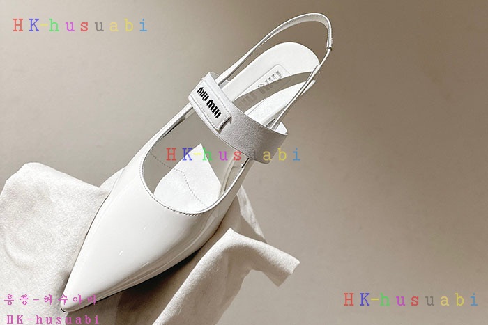 NEW 미우미우 신발 신상 MU 560110