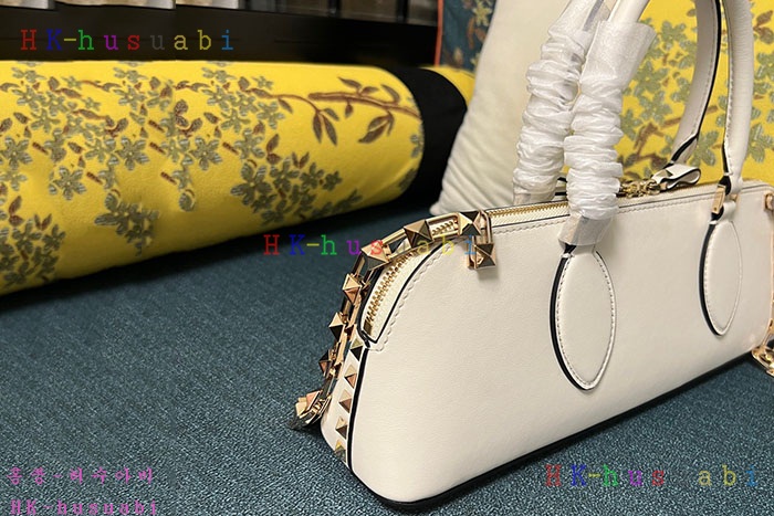 ★미러급★발렌티노 락스터드 E/W 토트 3W0B0M73-3