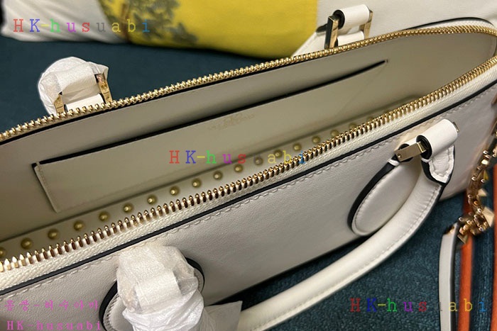 ★미러급★발렌티노 락스터드 E/W 토트 3W0B0M73-3