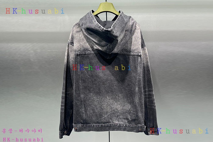 NEW 발렌시아가 상의 신상 B 558228