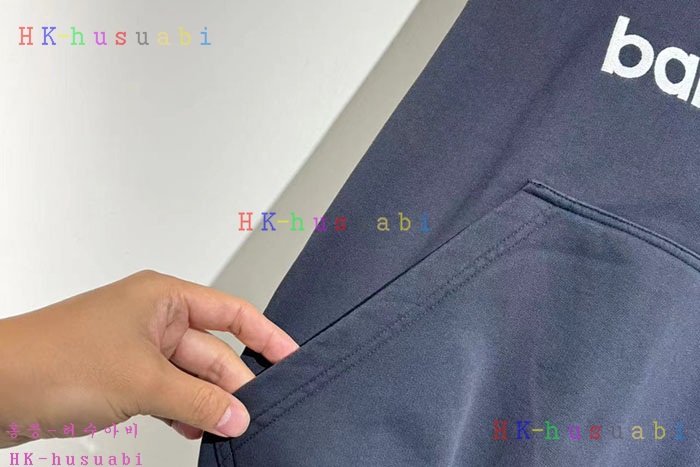 NEW 발렌시아가 후드티 신상 B 558241