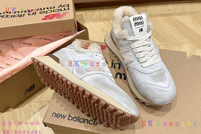 NEW 미우미우 신발 신상 MU 749907