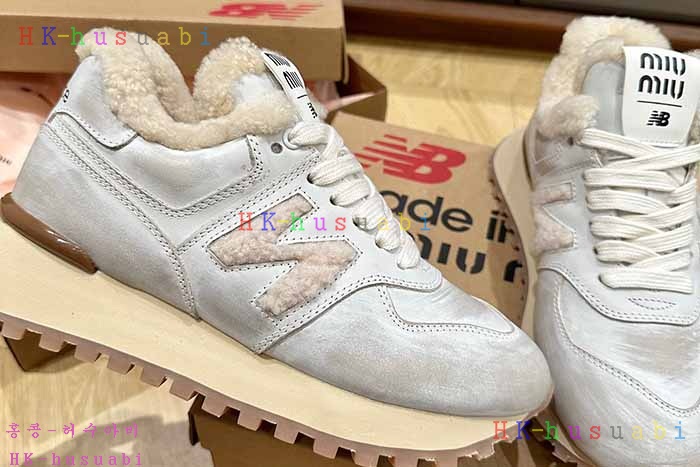 NEW 미우미우 신발 신상 MU 749907