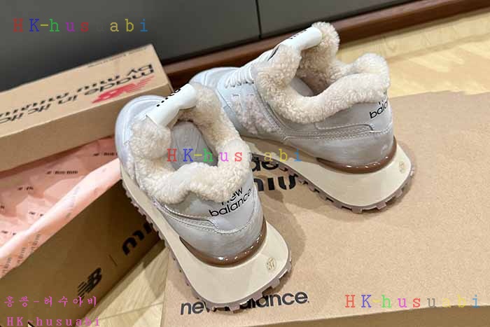 NEW 미우미우 신발 신상 MU 749907
