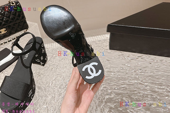 NEW 샤넬 샌들 신상 C 857704