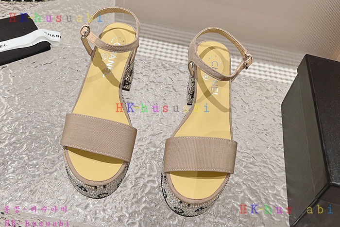 NEW 샤넬 샌들 신상 C 857705