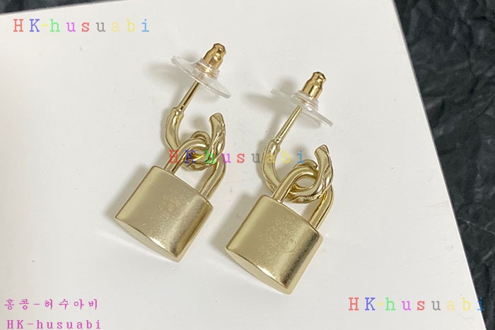 NEW 샤넬 귀걸이 신상 C 998402(랜덤)