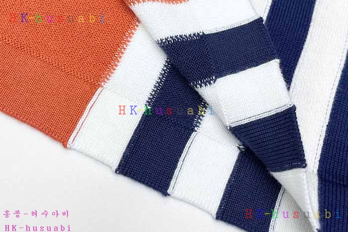 NEW 발렌티노 반팔티 신상 V 114011