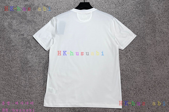 NEW 펜디 반팔티 신상 F 417701